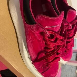 HOT Pink Alexander McQueen